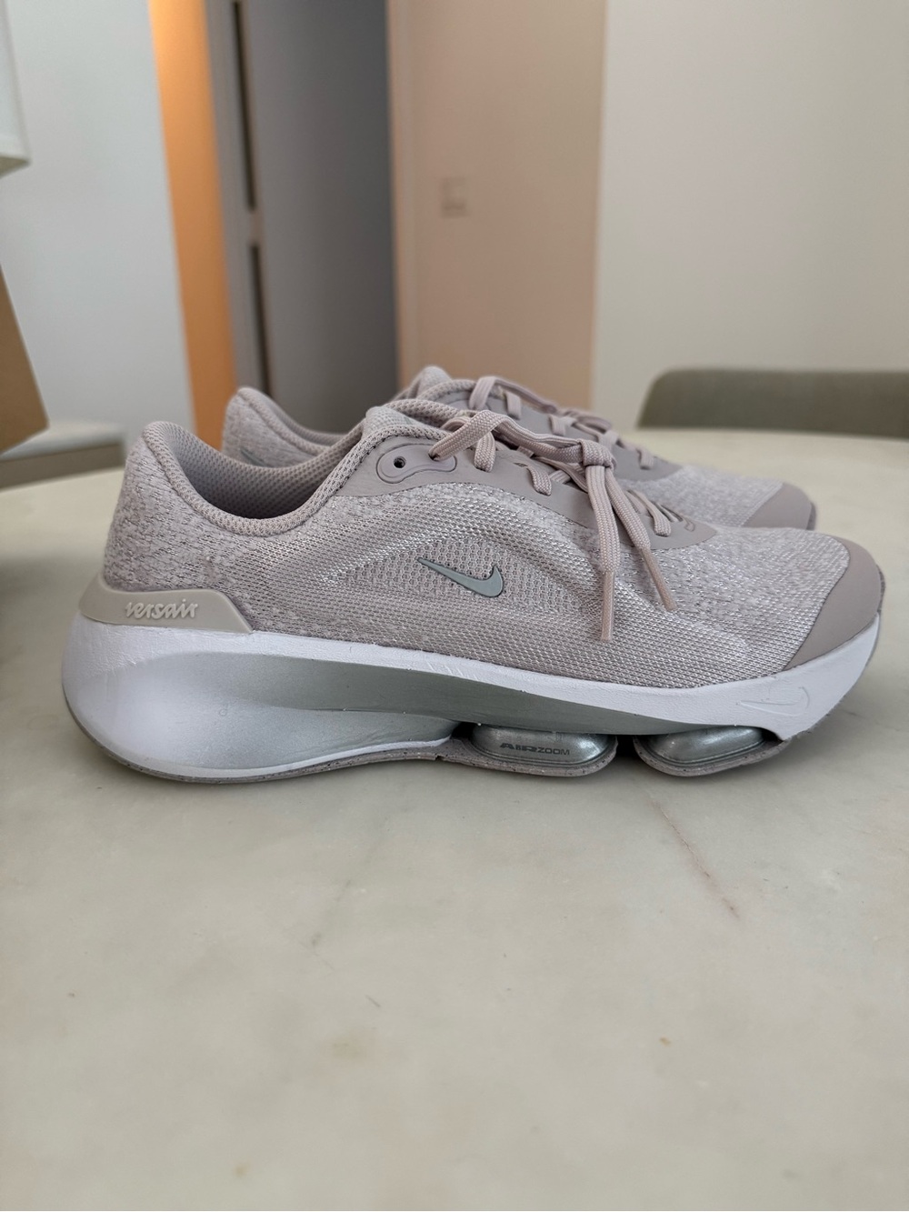 Nike Women’s Versair Platinum Violet Air-Cushioned Running Shoes (NWT & BOX)